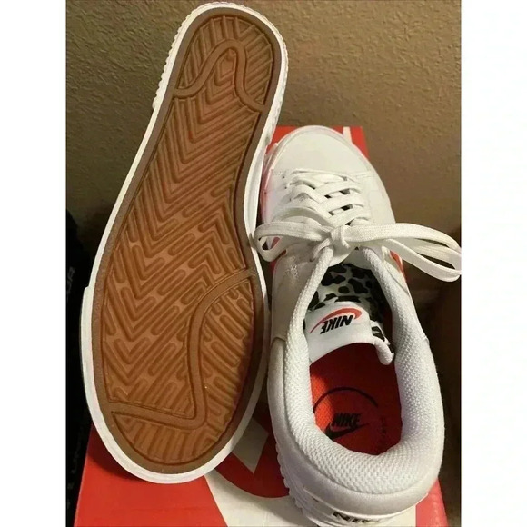 Nike Shoes Women Court Legacy Lift White Team Orange US Size 9 DZ5203-100 NIB - Picture 9 of 11